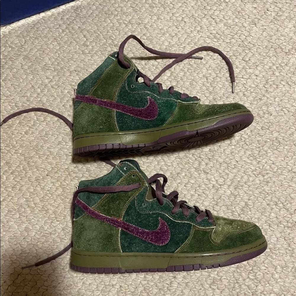 Nike Dunk SB High Skunk 420 size 10.5
